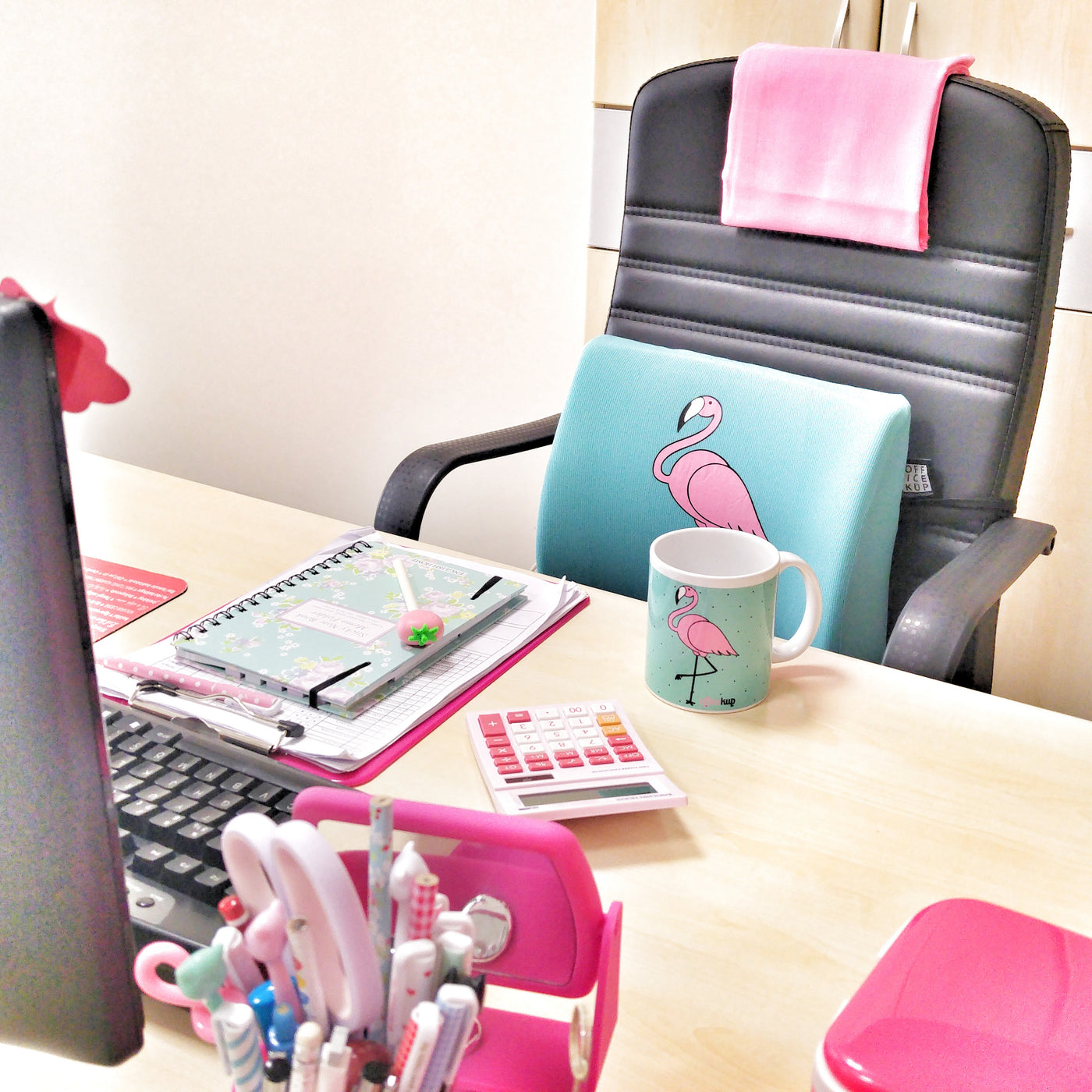 officekup bel destek ofis koltuk yastigi fil flamingo kedi pembe